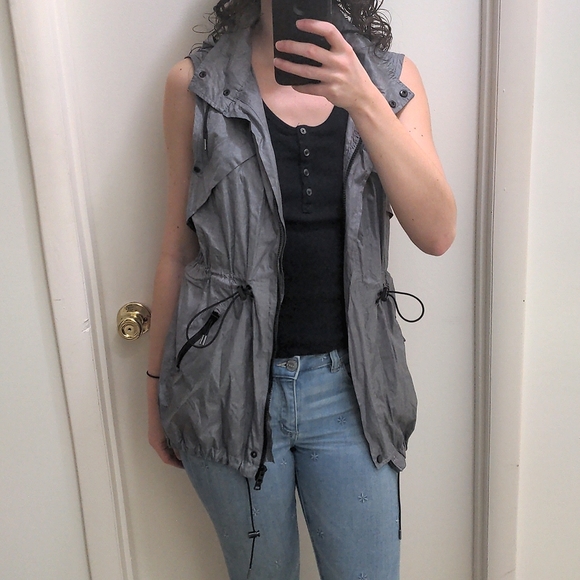 Lou & Grey utility vest size xs - Picture 8 of 8